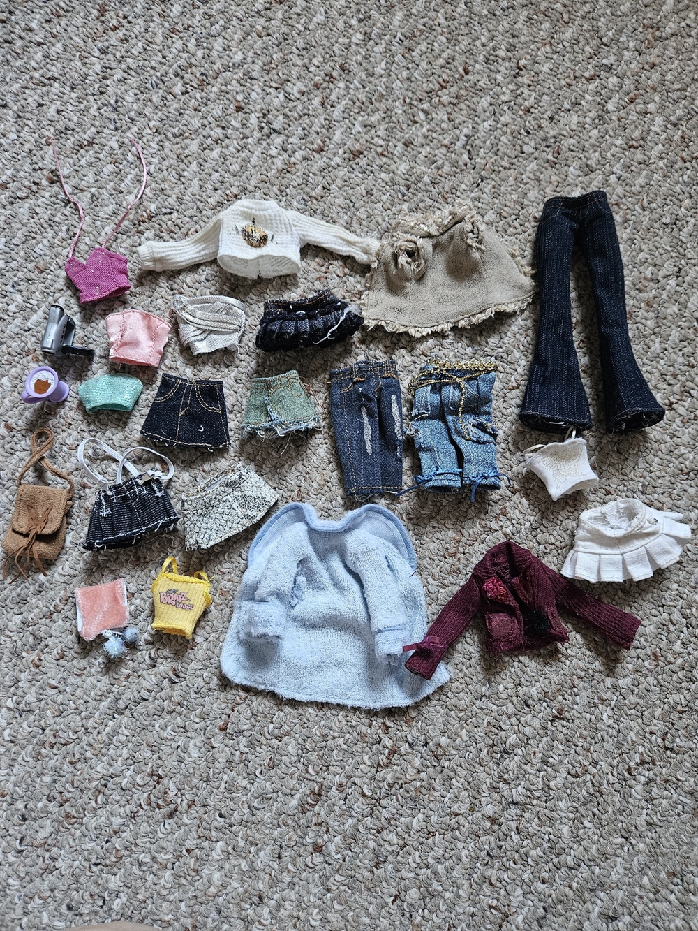 Bratz Doll Clothes/Accsessory Lot